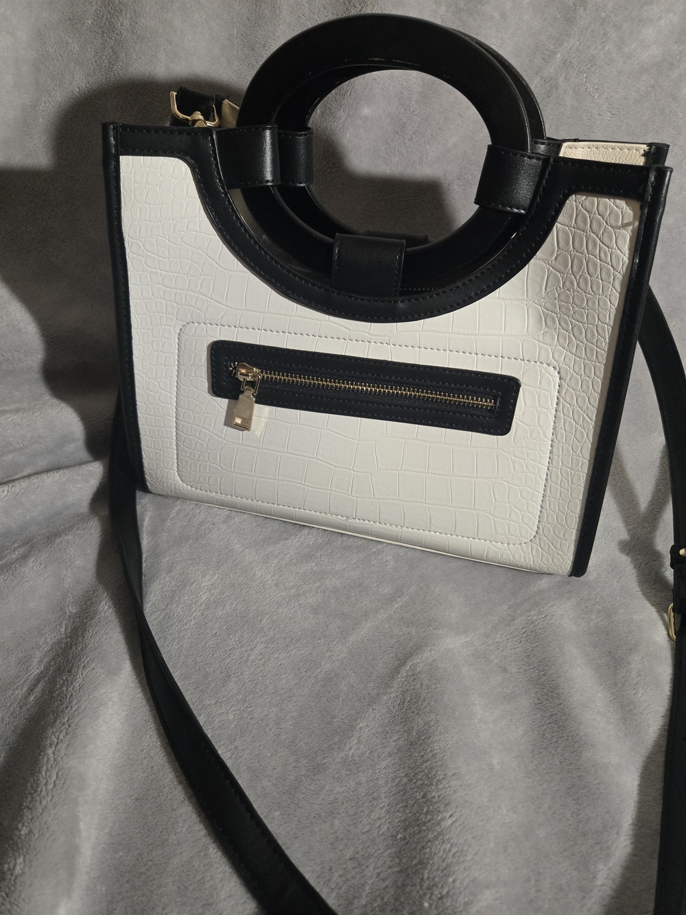 Black & White Croc-Embossed Circle-Handle Shoulder Bag